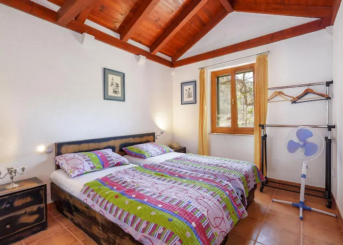 House Irena 펜션 *