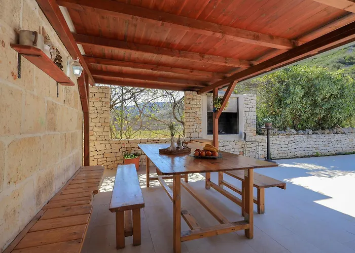 House Irena