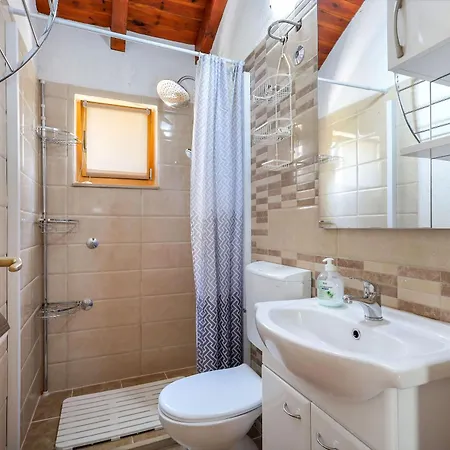 House Irena Postira
